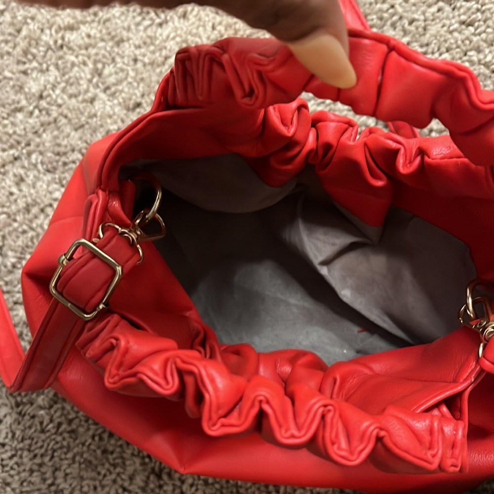 Red hot….. - Picture 6 of 6